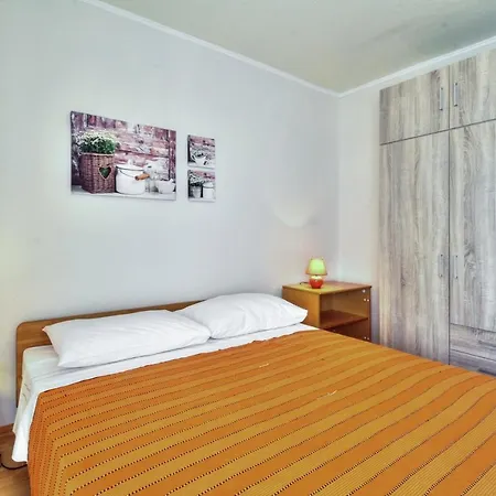 Holiday House Flora Novigrad (Istria)