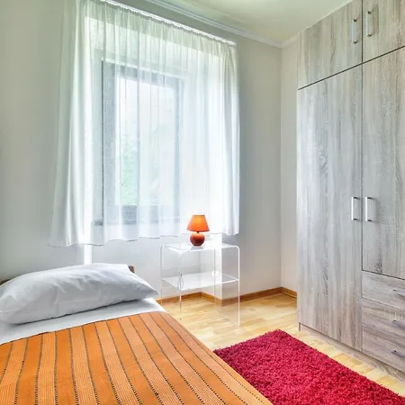 Holiday House Flora Holiday home Novigrad (Istria)