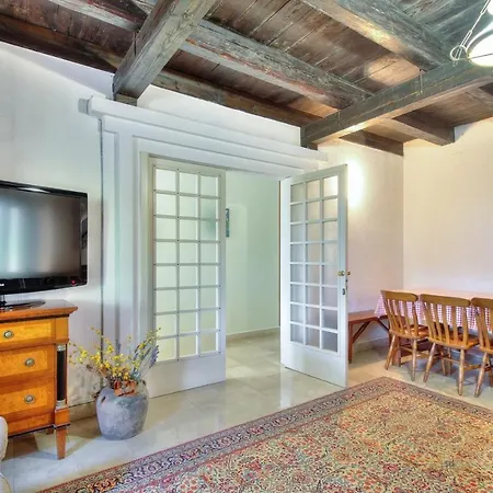 Holiday House Flora Novigrad Istria